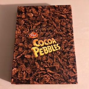Hi I’m selling a limited EDITION cocoa pebbles eye shadow. Open to offers :)